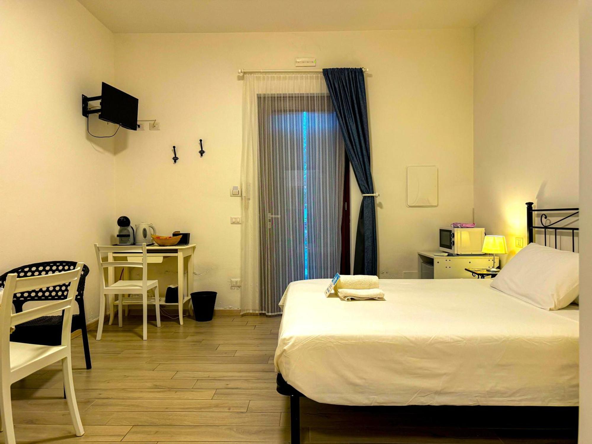 Sg Rooms - Casa Laura Peschiera del Garda Exteriér fotografie